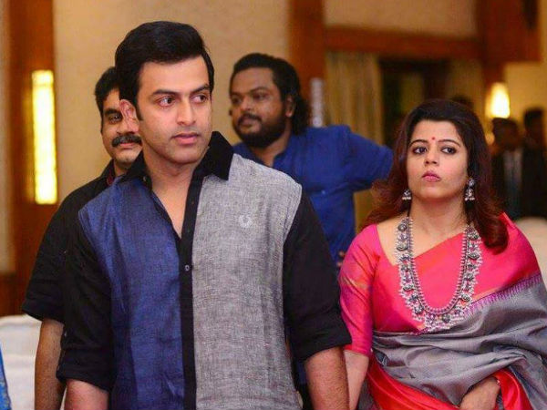 സുപ്രിയയ്‌ക്കൊപ്പം