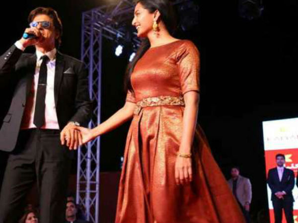 താരസമ്പന്നമായ ചടങ്ങ്