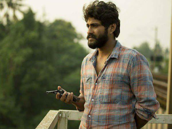 ഇരുനൂറോളം തിരക്കഥകള്‍