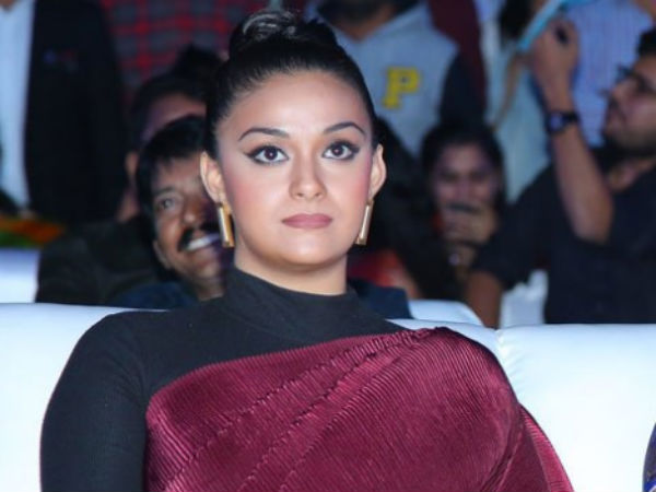 ഓഡിയോ ലോഞ്ചിന് 