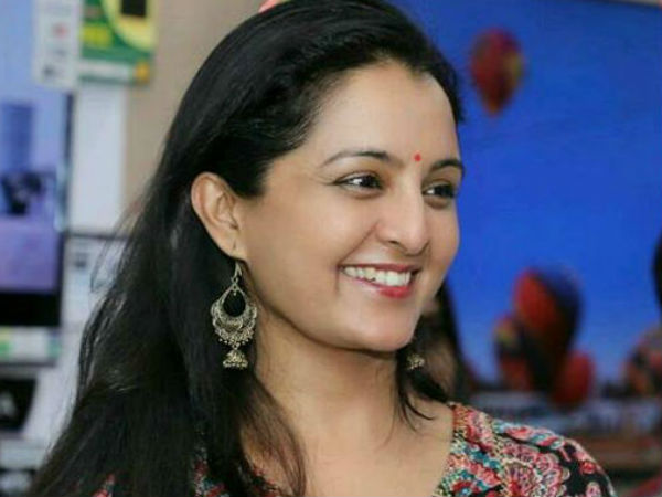 ഒടിയനിലെ നായികയെക്കുറിച്ച്