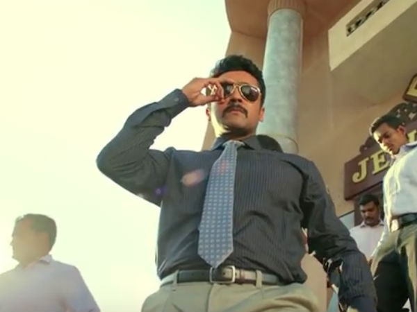 മസിലുവിടുന്ന സൂര്യ..