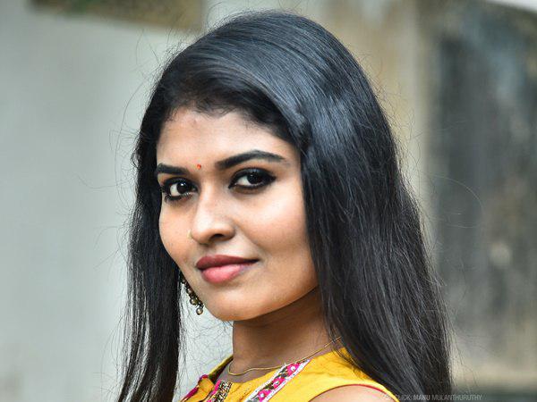 ഗാനങ്ങള്‍ക്ക് മികച്ച പ്രതികരണം