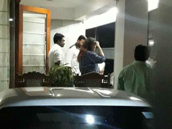 മോഹന്‍ലാലും കുടുംബവും മമ്മൂട്ടിയുടെ വീട്ടില്‍