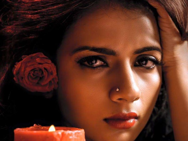 ആരാണ് ശ്രുതി ഹരിഹരന്‍ 