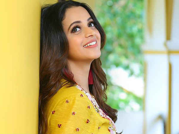 നമ്മളിലൂടെ തുടക്കമിട്ടു