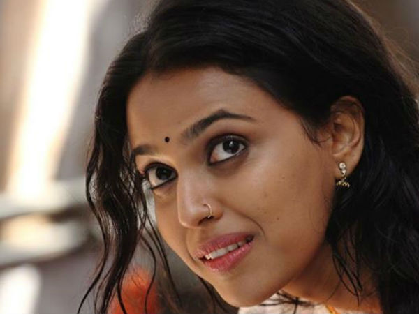 പിന്തുണച്ച് വിമർശിച്ചു