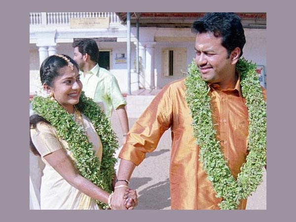  പ്രണയിച്ച് വിവാഹിതരായി