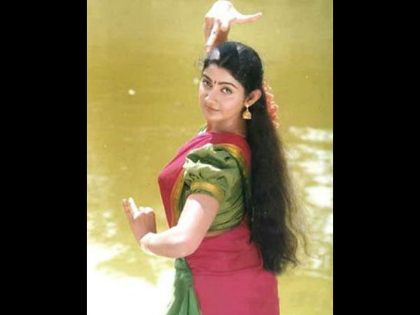 നൃത്തത്തില്‍ നിന്നും സിനിമയിലേക്കെത്തി