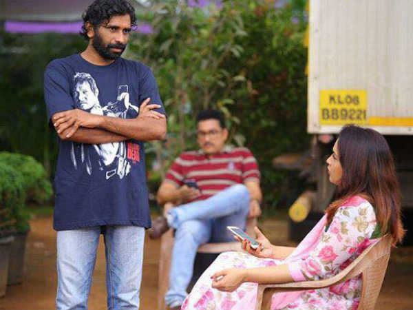 വലിയ ചെറിയ സിനിമ