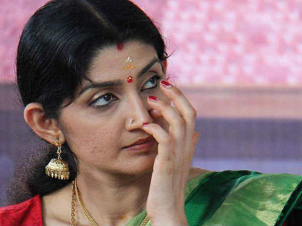 ആദ്യ വിവാഹം