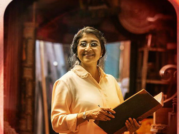 നീന കുറുപ്പ്