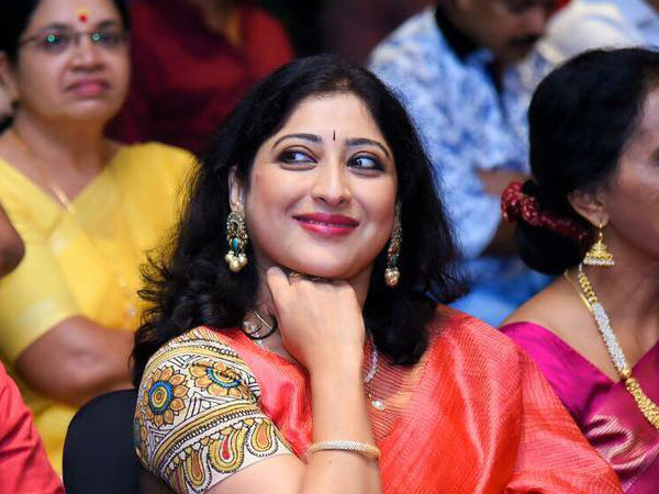 മലയാളത്തില്‍ തുടക്കം