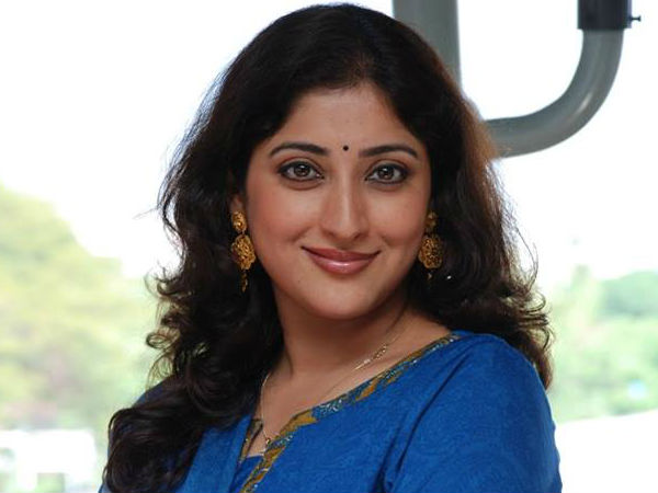 നര്‍ത്തകി