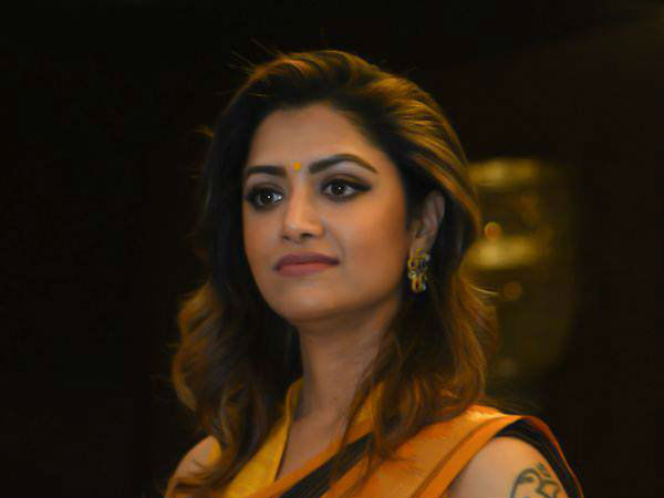 ശ്രീദേവി ഉണ്ണിയെ കാണുന്നത്
