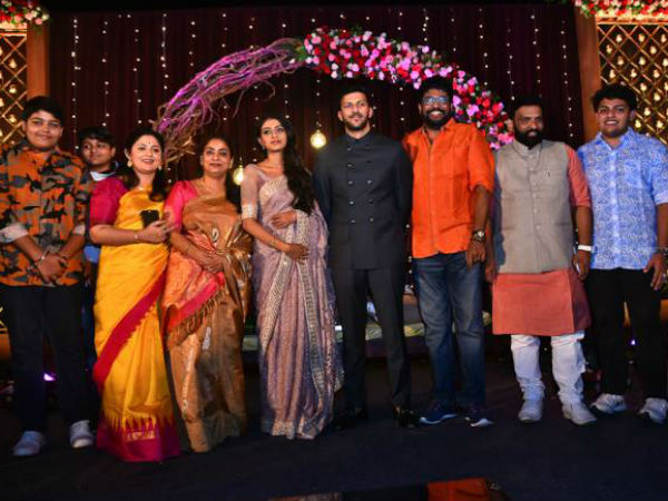 ഷാജി കുടുബം