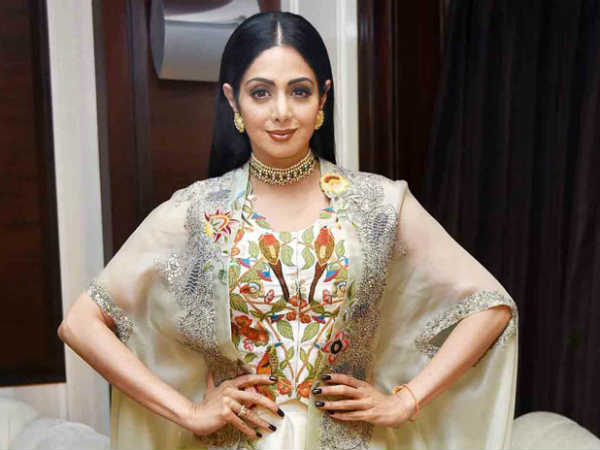 ദേവരാഗം സെറ്റ്