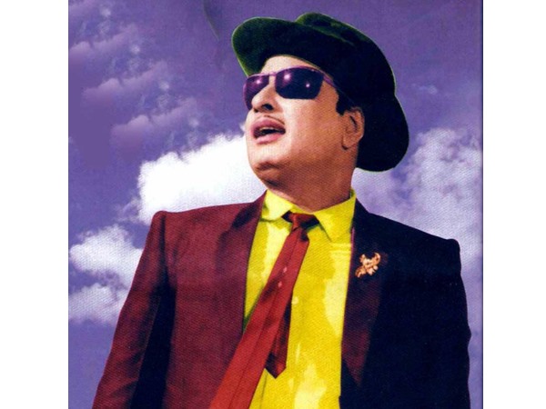 മക്കള്‍ തിലകം