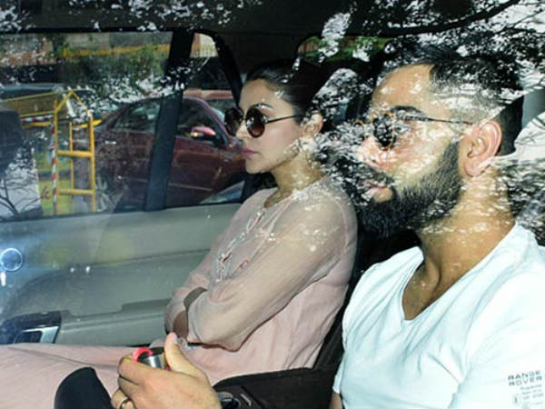  നാട്ടിലില്ല