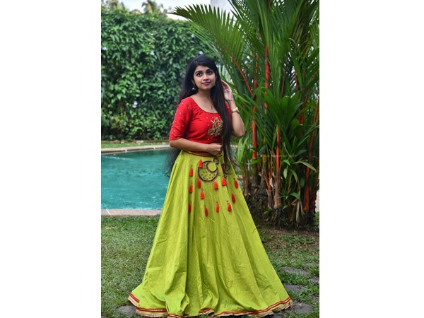  വിദ്യാര്‍ത്ഥിനി..