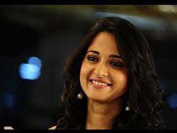 അനുഷ്‌ക്കയെ മലയാളത്തിനും ഇഷ്ടം