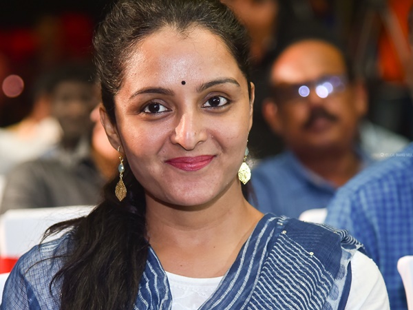  വണ്‍ ആന്‍ഡ് ഓണ്‍ലി ലേഡി സൂപ്പര്‍ സ്റ്റാര്‍