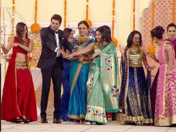 വധുവിനെ പില്ലാലെ അറിയിക്കാം