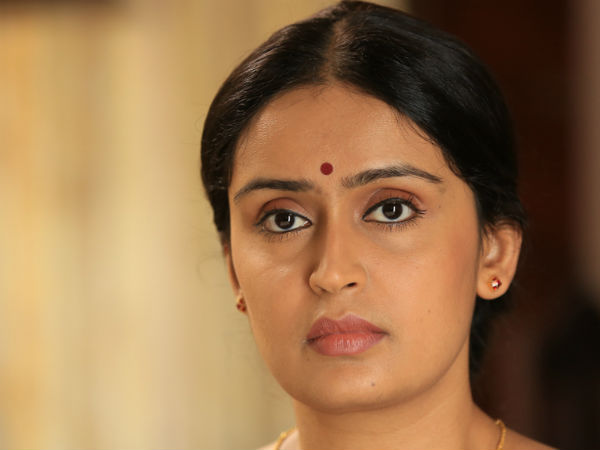  നായികയ്ക്ക് പ്രായമാകാം നായകന്  ഇല്ല