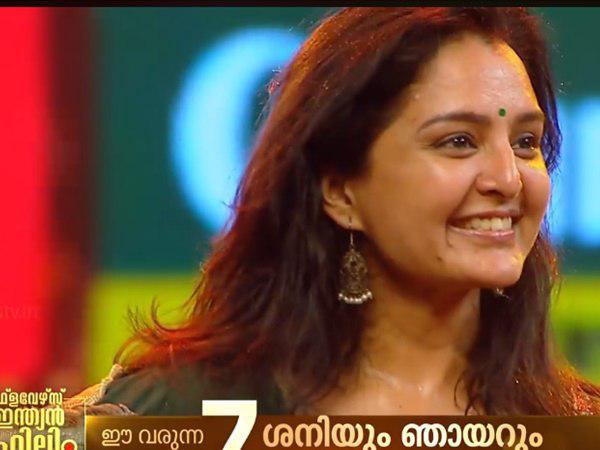  മഞ്ജു വാര്യരുടെ എന്‍ട്രി
