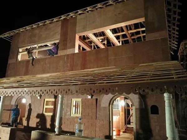 മെയ് പത്തിന് കൊച്ചിയില്‍ വെച്ച് രണ്ടാം ഭാഗം