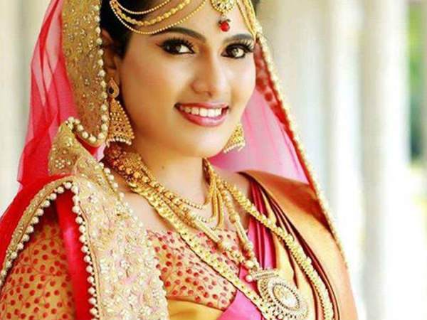   ആദ്യമേ പുറത്തു പോയത് നന്നായി