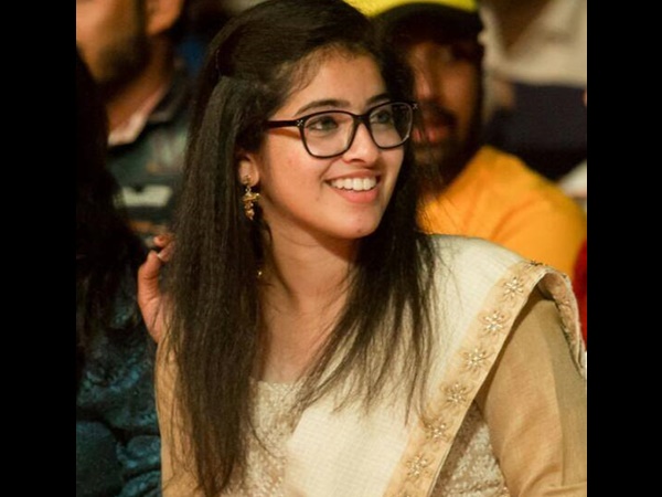 പ്രതികരണവുമായി ആരാധകര്‍