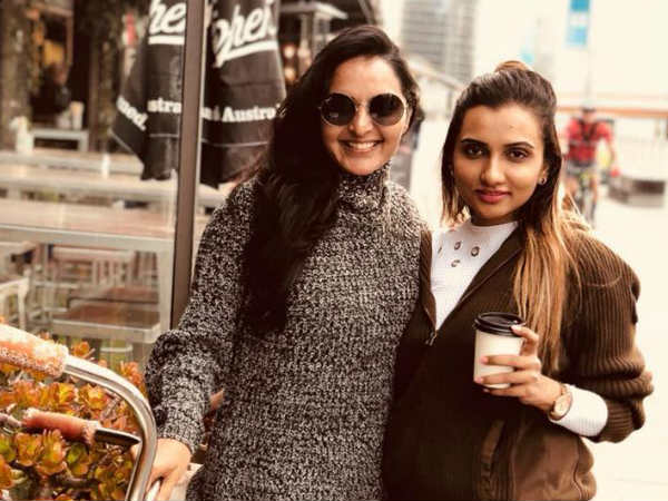 മോഹന്‍ലാലിനെ അനുകരിച്ചു