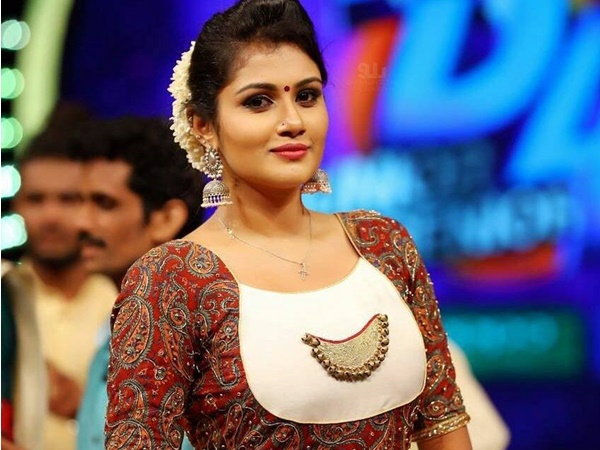 എലീനയെ അറിയാത്തവരുണ്ടോ?