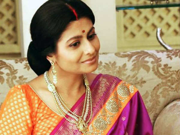 സിനിമയിൽ ചെറിയ  വേഷങ്ങൾ