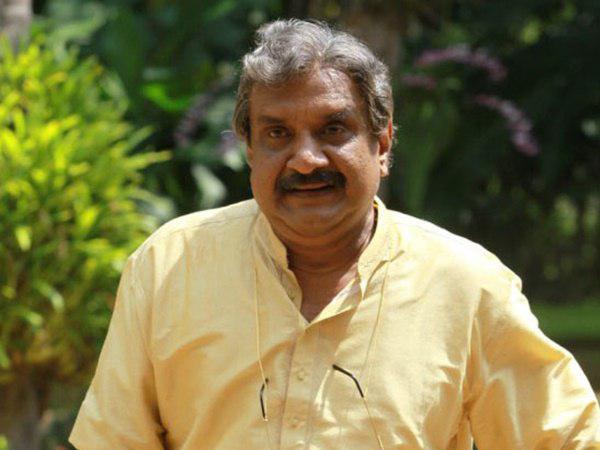 നാടകത്തിലൂടെ തുടക്കമിട്ടു