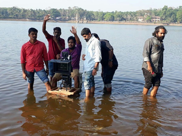 കോമഡി ത്രില്ലര്‍ ചിത്രമാണ്