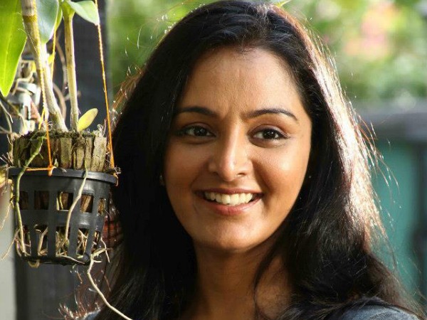 സഹപ്രവര്‍ത്തകരും സുഹൃത്തുക്കളും