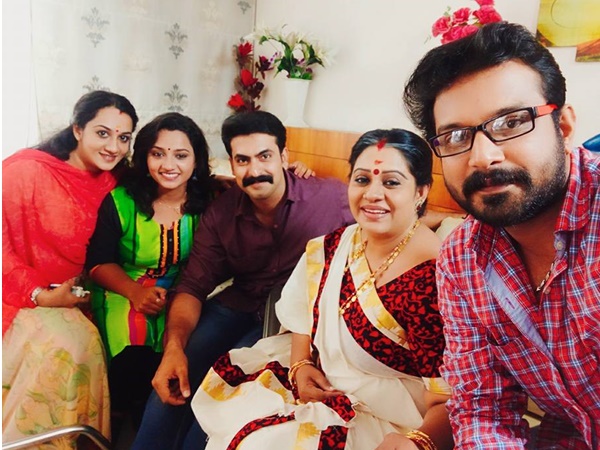 സോഷ്യല്‍ മീഡിയയില്‍ സജീവമല്ല