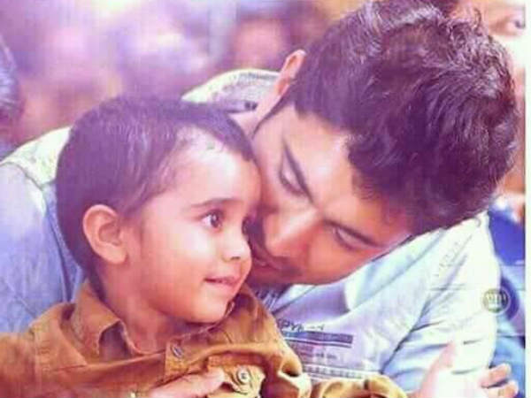 ആരാധകരുടെ ആശംസ