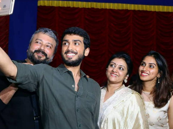 സെല്‍ഫിക്കായി പോസ് ചെയ്തപ്പോള്‍