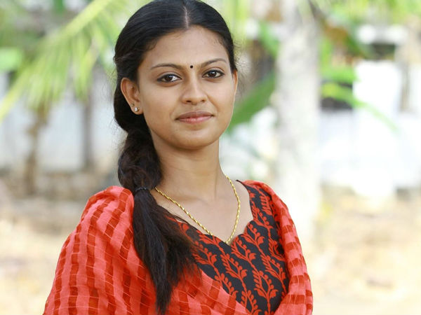 അമ്മയില് അംഗമാവുന്നു