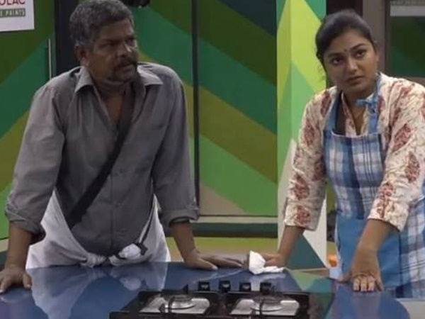 മുത്തേ പൊന്നേ പിണങ്ങല്ലേ