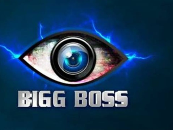 വിശാലമായ ഡൈനിങ് ഹാള്‍