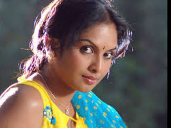 ജ്യോതിര്‍മയിയും ദിലീപും