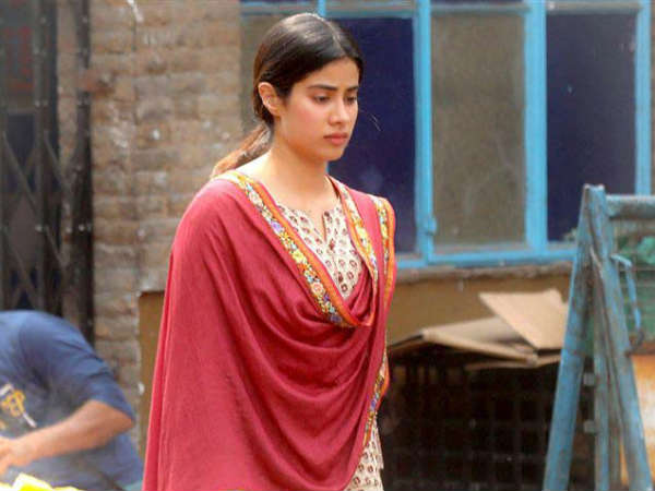  മോക്കപ്പ് ഇടുമ്പോൾ  ശ്രദ്ധിക്കണം.