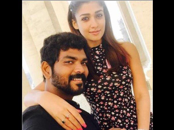 കമന്റുകള്‍ വേറെയും..