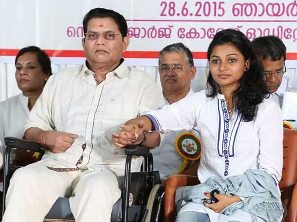 പ്രണയത്തിനൊന്നും സ്ഥാനമില്ല