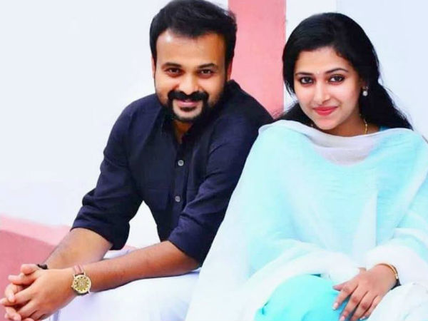 കുഞ്ചാക്കോ ബോബനും അനു സിത്താരയും