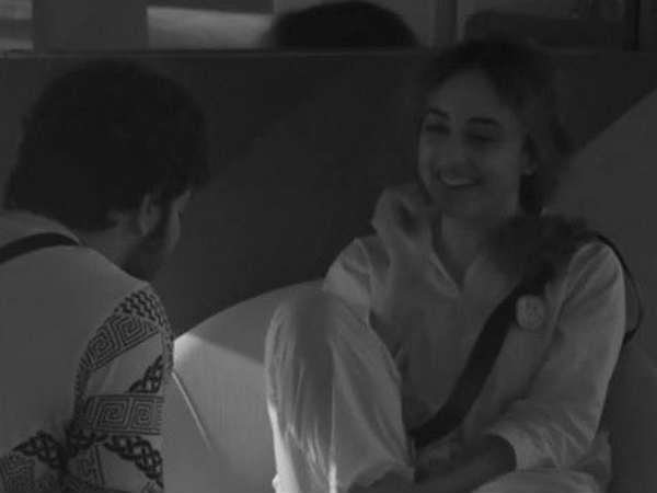  ശ്രീനീഷുമായുള്ള അടുപ്പം